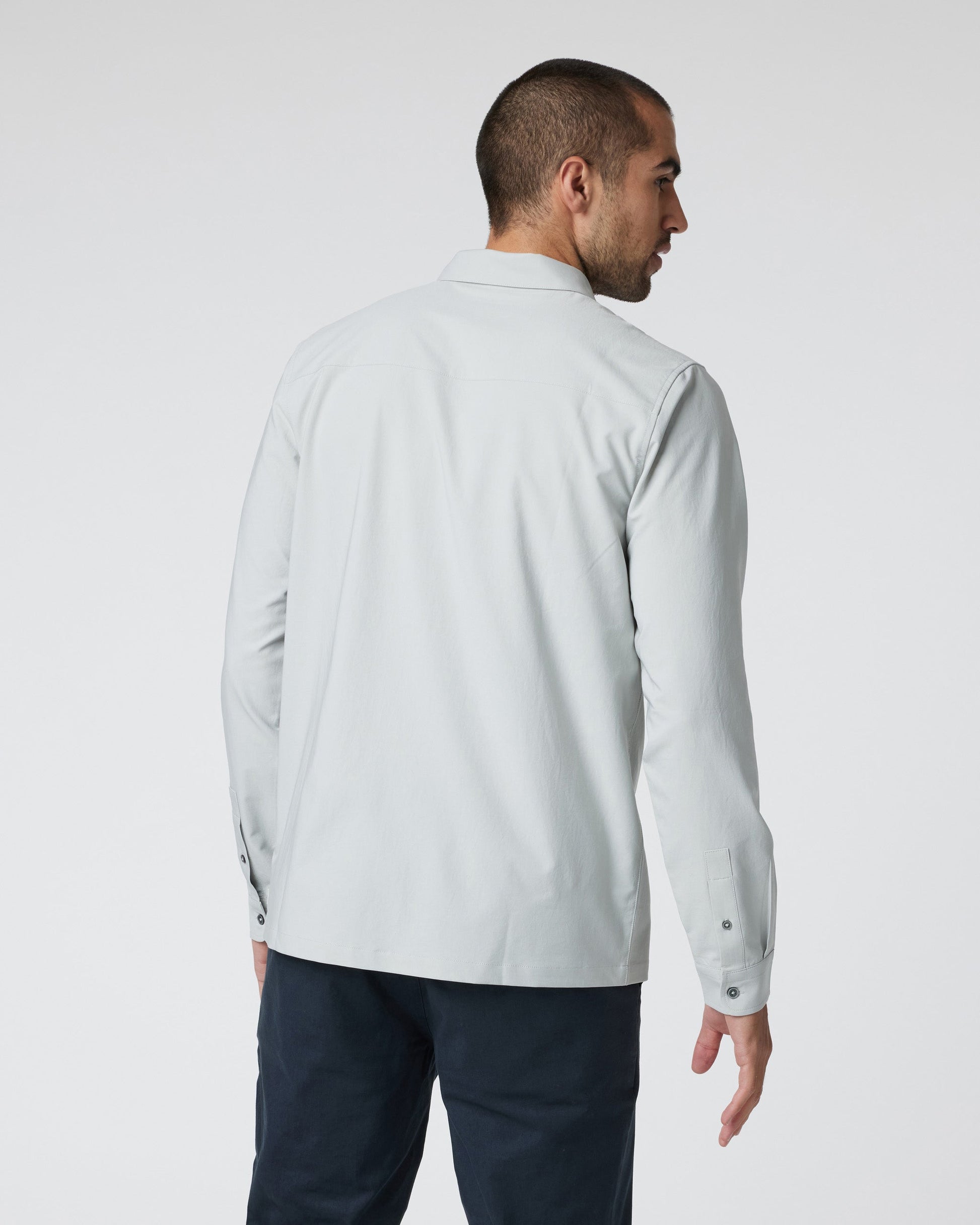 V1025SDG_FA24_M_ECOMM_TOPS_BACK_6.jpg