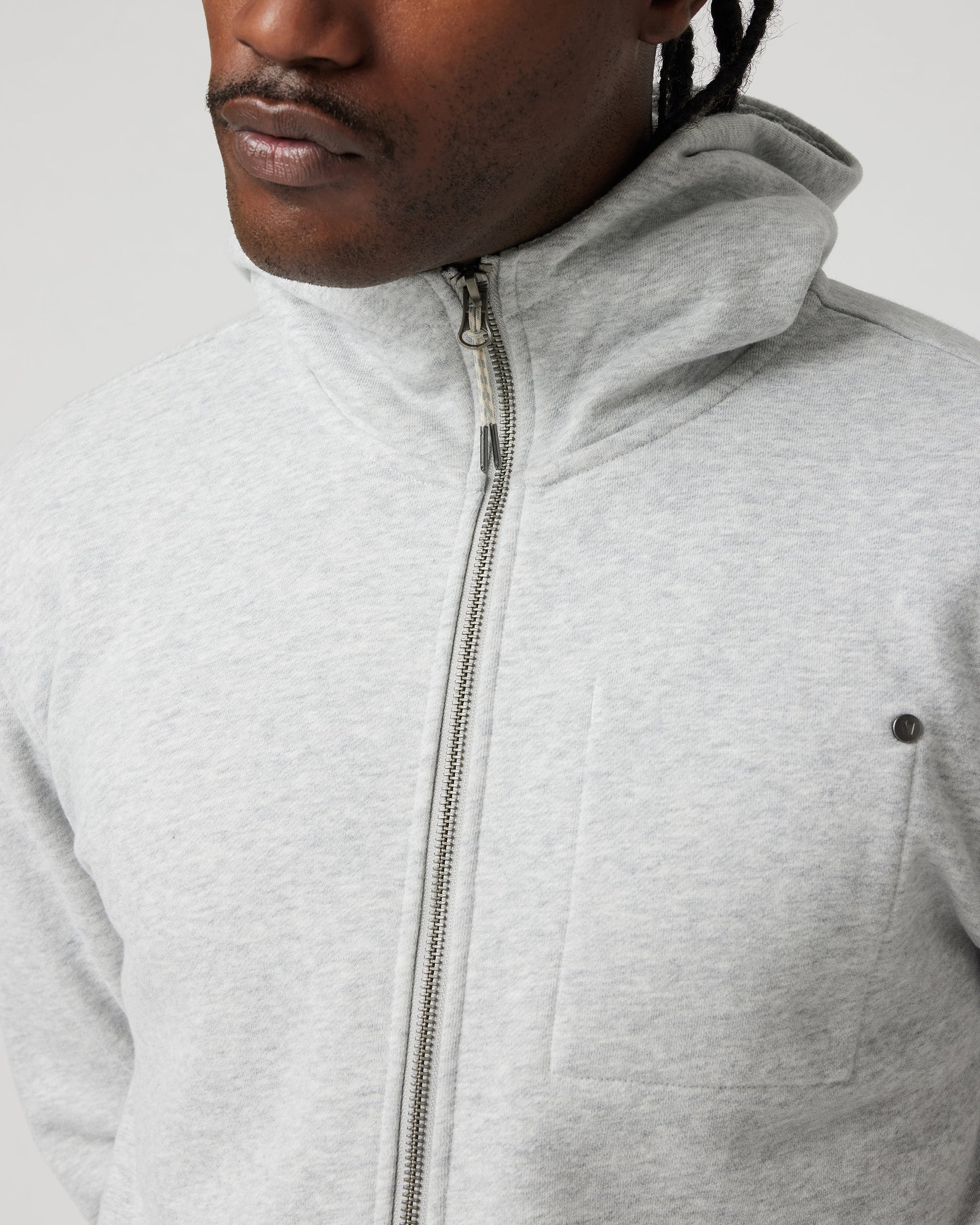 V242LHG_FA24_M_ECOMM_fleece_DETAIL_9.jpg