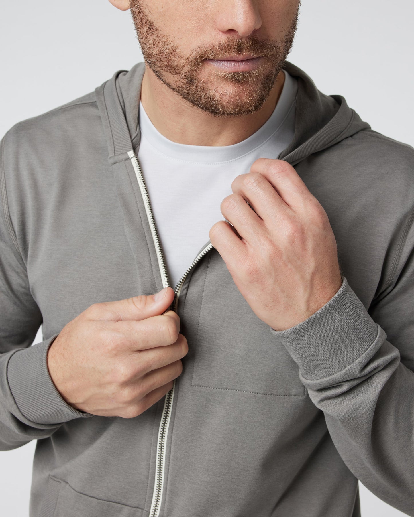 V243HDL_FA24_M_ECOMM_fleece_DETAIL_6.jpg