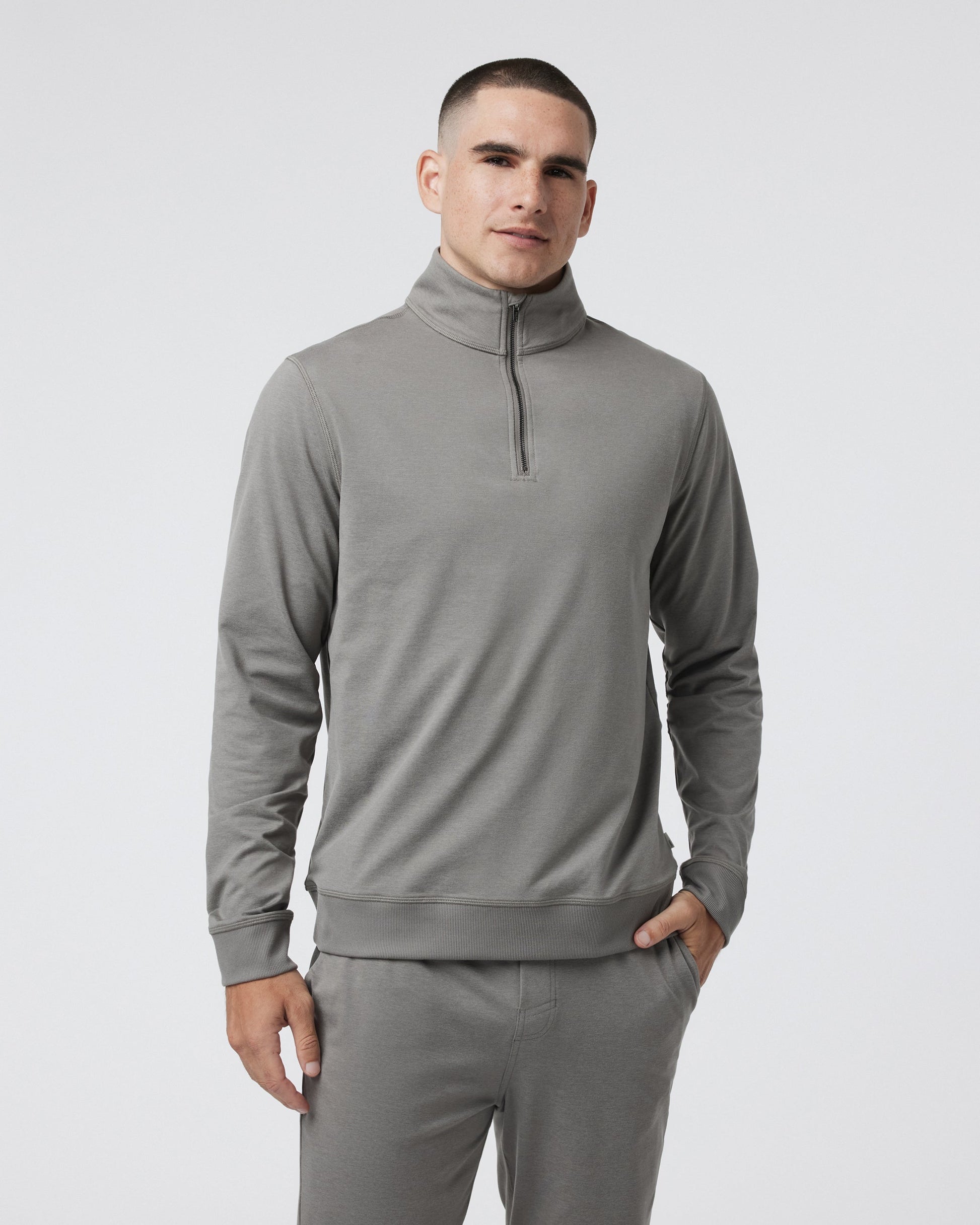 V253HDL_FA24_M_ECOMM_fleece_FRONT_3.jpg