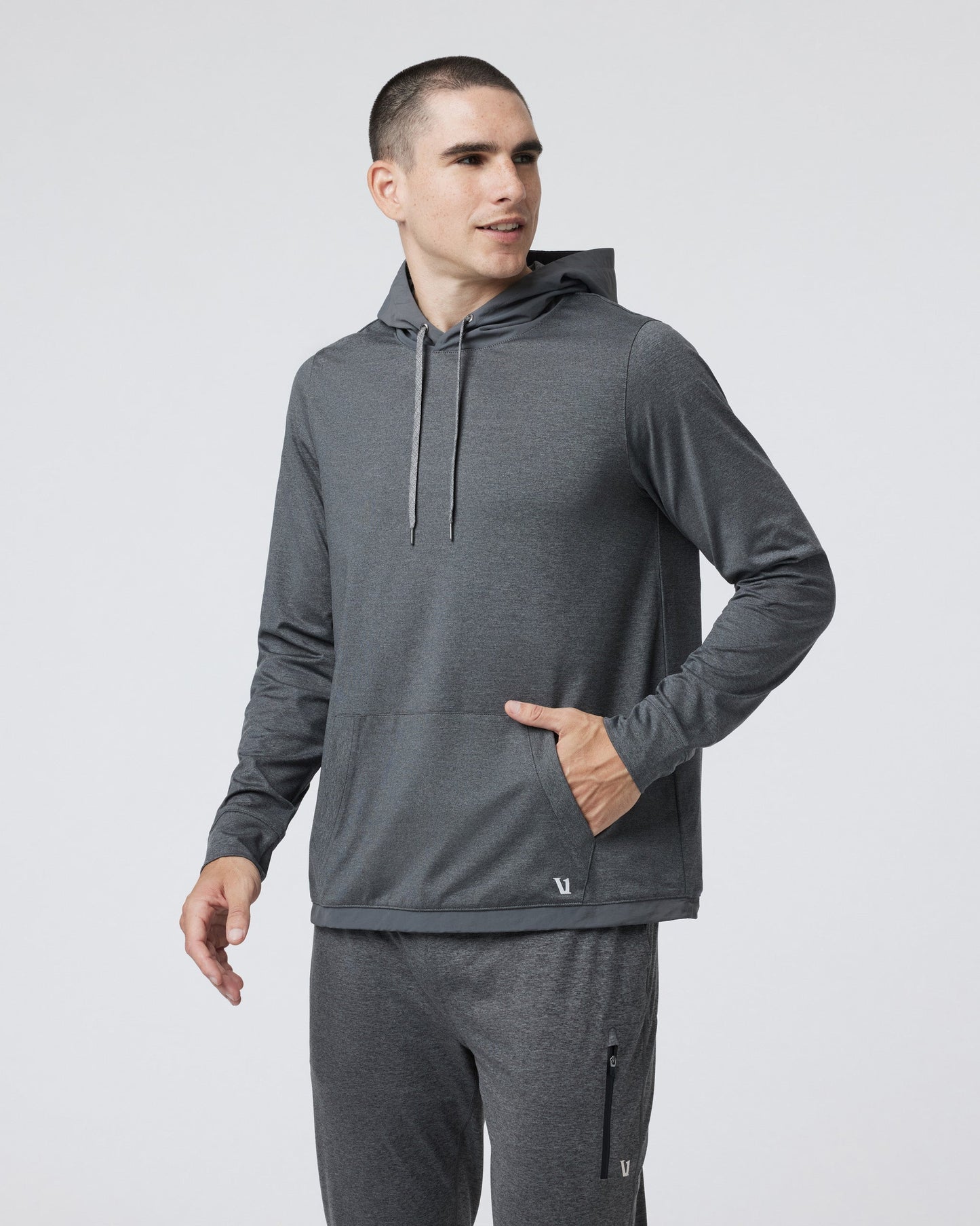 V264HCC_SP24_M_ECOMM_fleece_FRONT_8.jpg