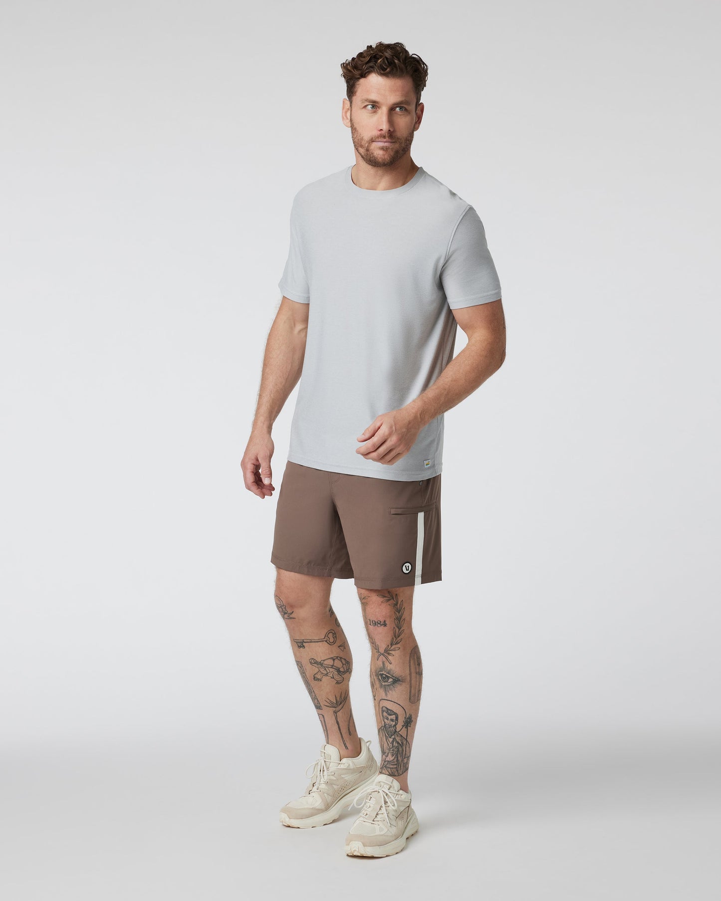 V3040FSL_FA24_M_ECOMM_SHORTS_FULL_3.jpg