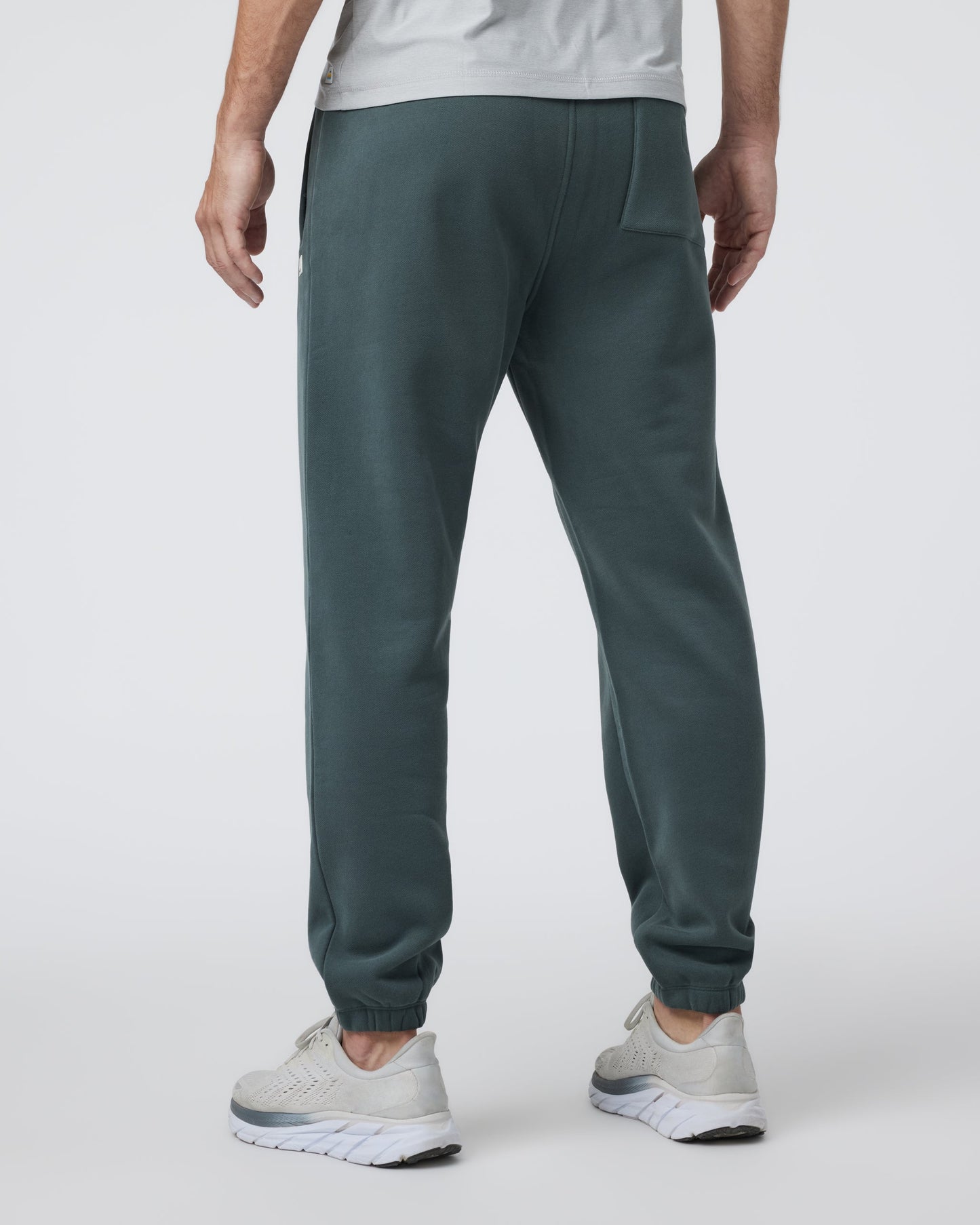 V4007SMB_FA24_M_ECOMM_PANTS_BACK_5.jpg