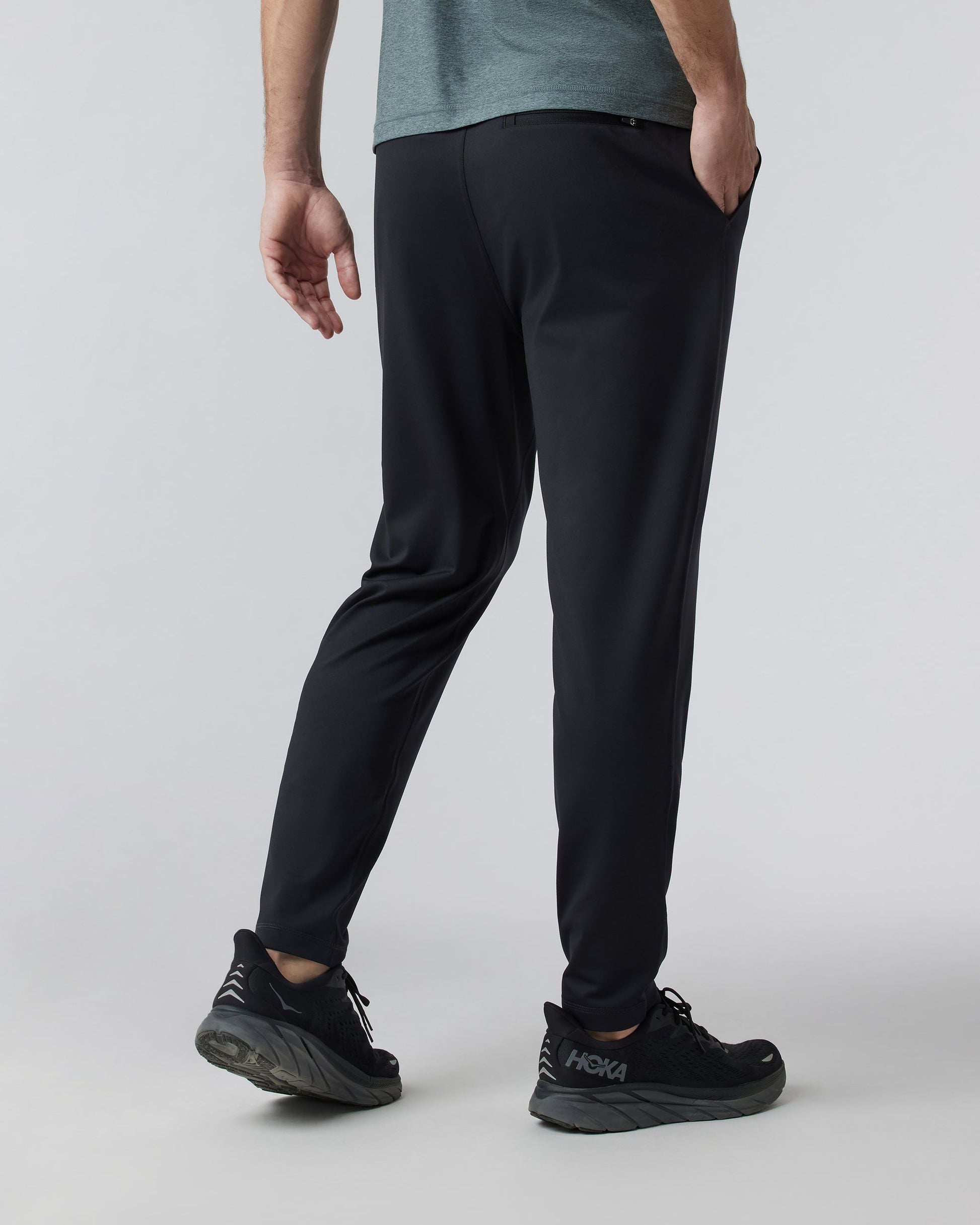 V4020BLK_FA24_M_ECOMM_PANTS_BACK_5.jpg