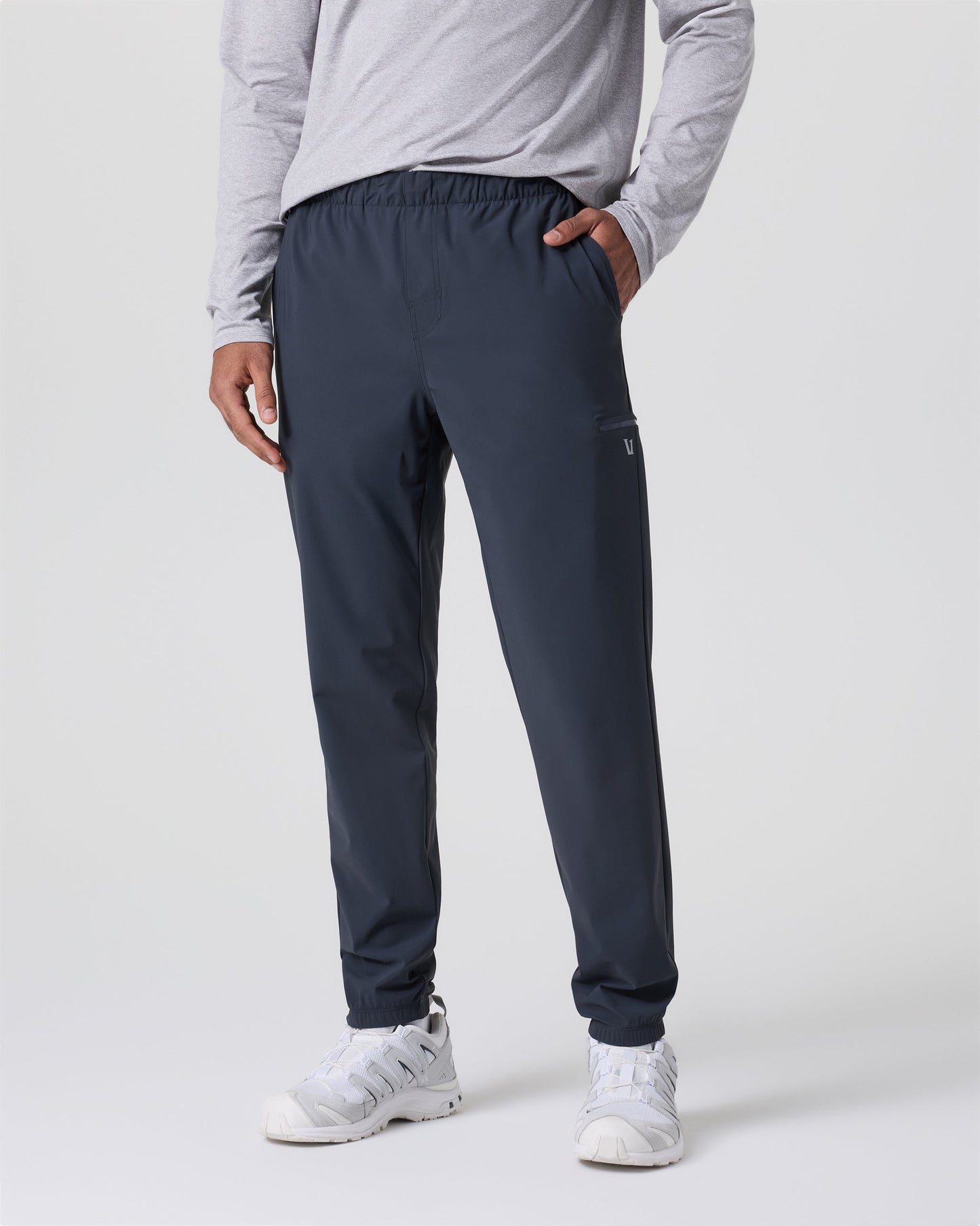 V483NVY_FA24_M_ECOMM_PANTS_FRONT_2.jpg