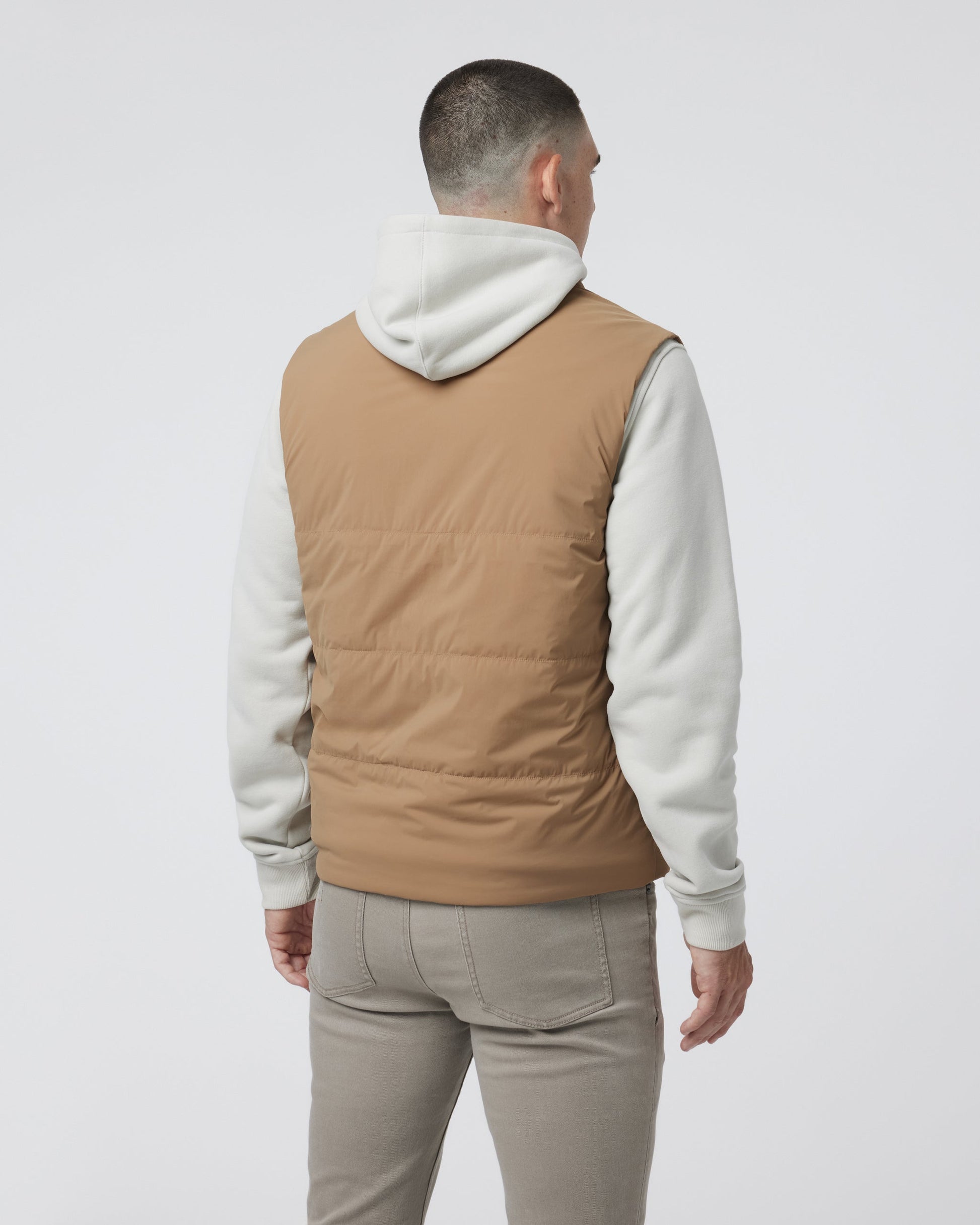 V587ACN_FA24_M_ECOMM_vests_BACK_7.jpg