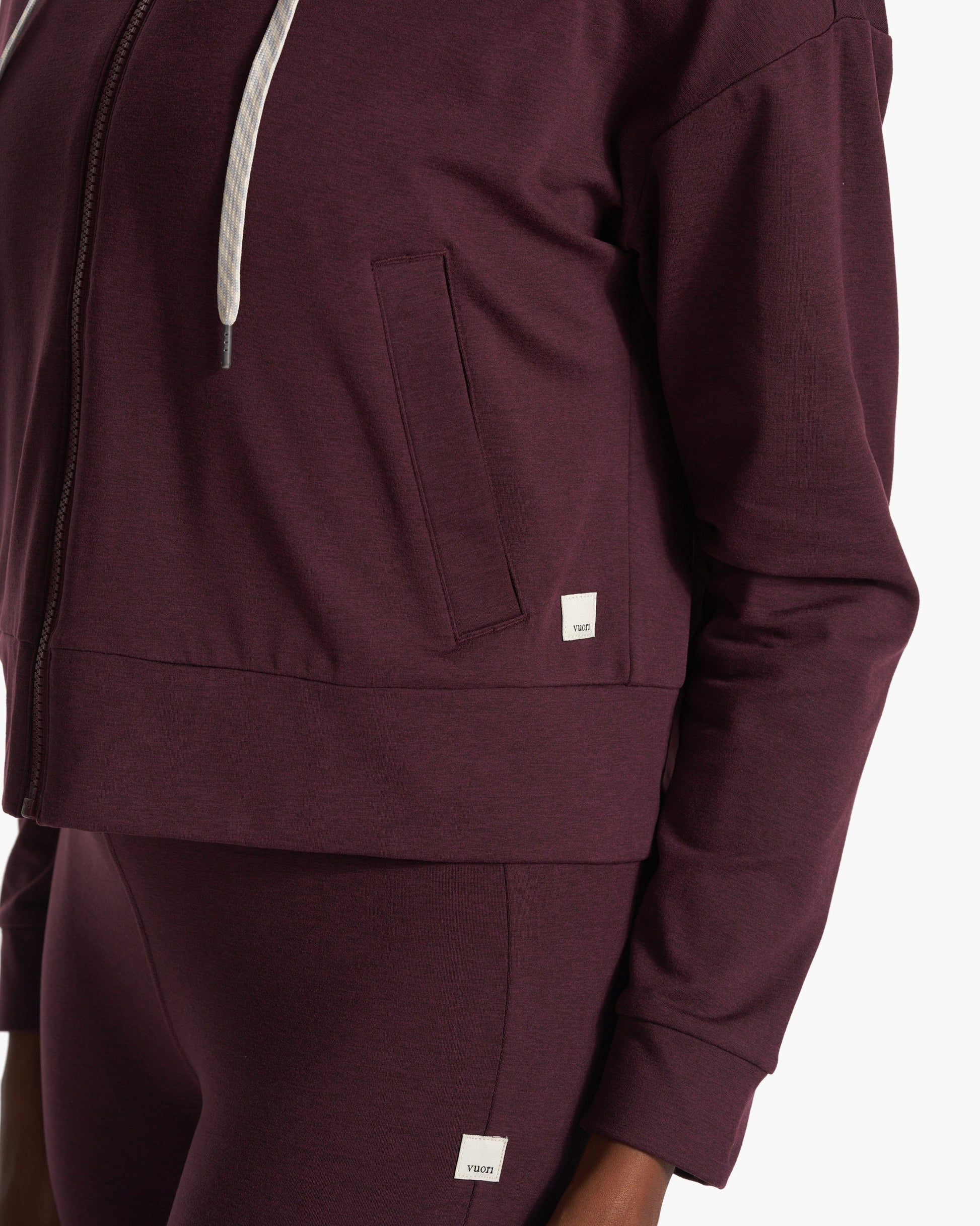 VW295HCE_FA23_M_ECOMM_fleece_DETAIL_3.jpg