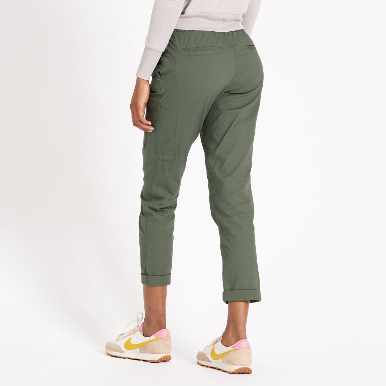 VW401-vuori-womens-halo-ripstop-pant-ARM-army-green-c.jpg