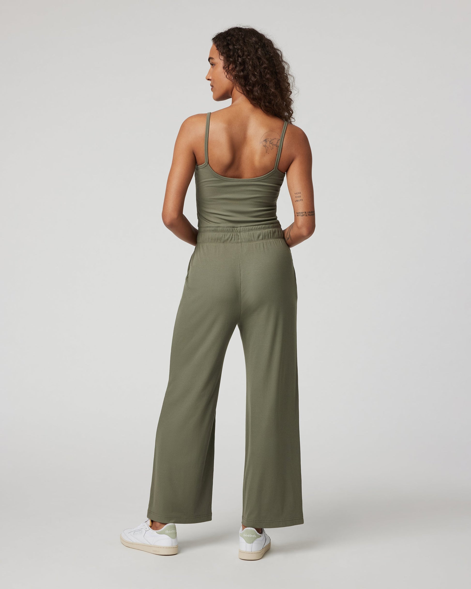 VW4066DMT_FA24_W_ECOMM_jumpsuits_BACK_41.jpg