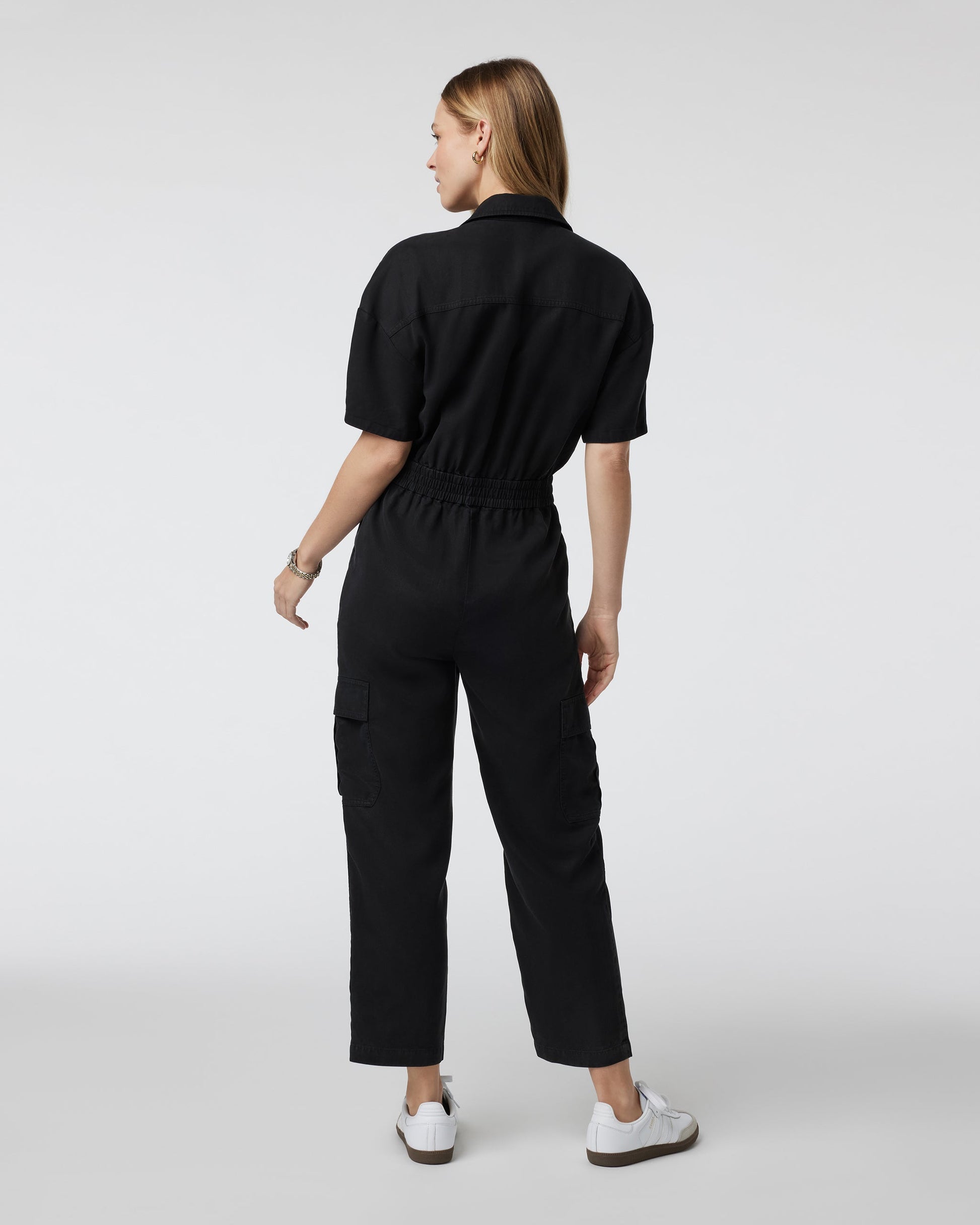 VW4088BLK_FA24_W_ECOMM_jumpsuits_BACK_5.jpg