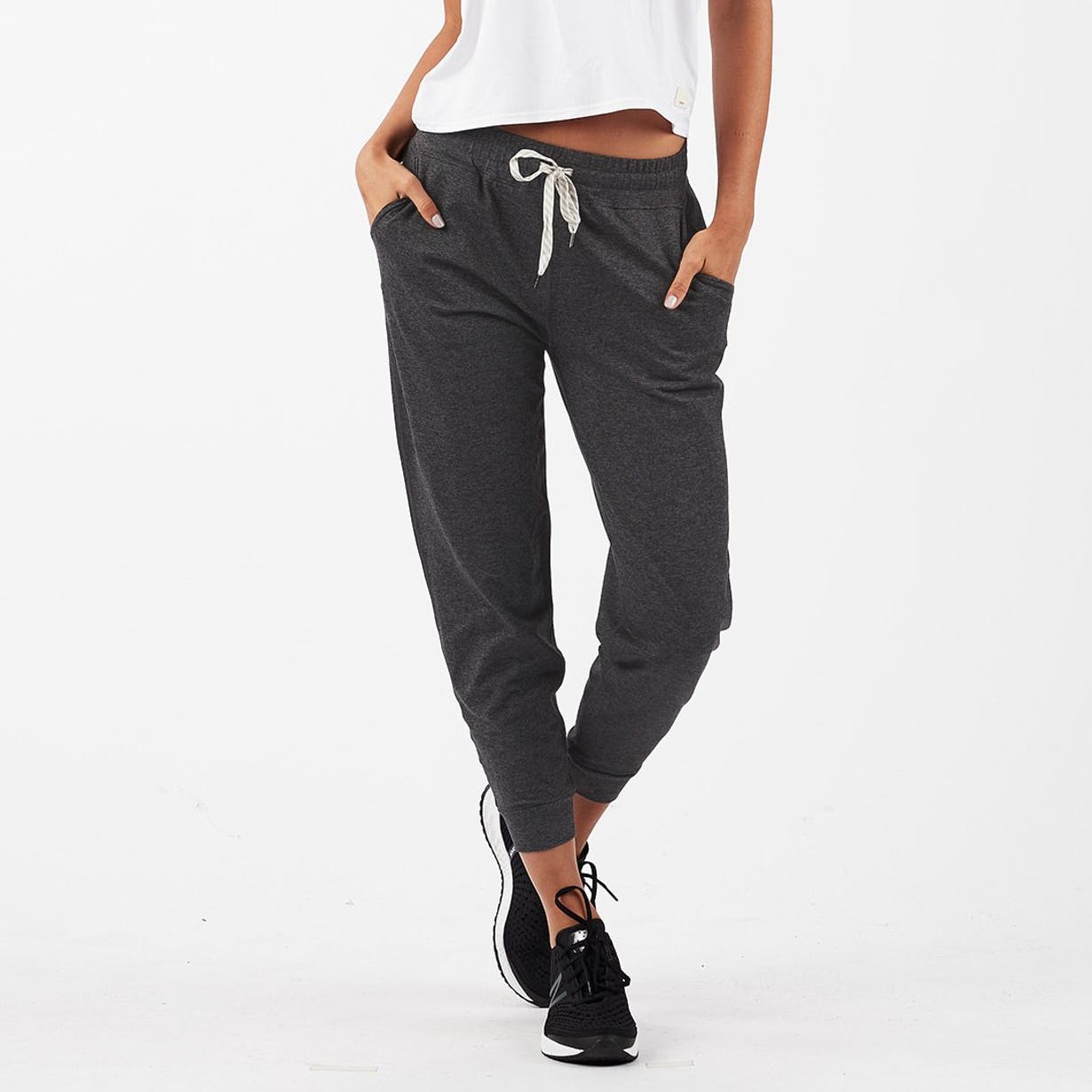 vw303-vuori-womens-performance-jogger-hcc-charcoal-heather-a.jpg